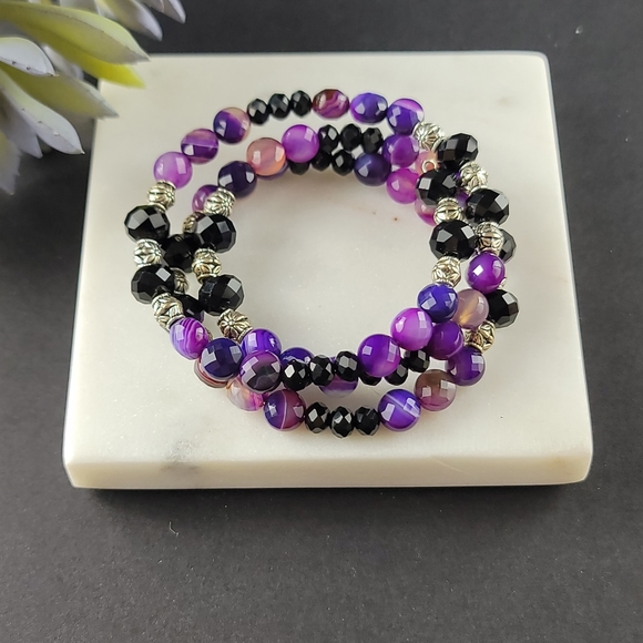 Handmade memory wire bracelet with ametyst - Picture 1 of 3